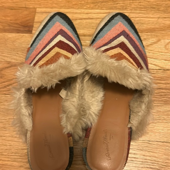 Universal Threads fleece lined slides multi color Size 7 1/2 - Picture 1 of 6